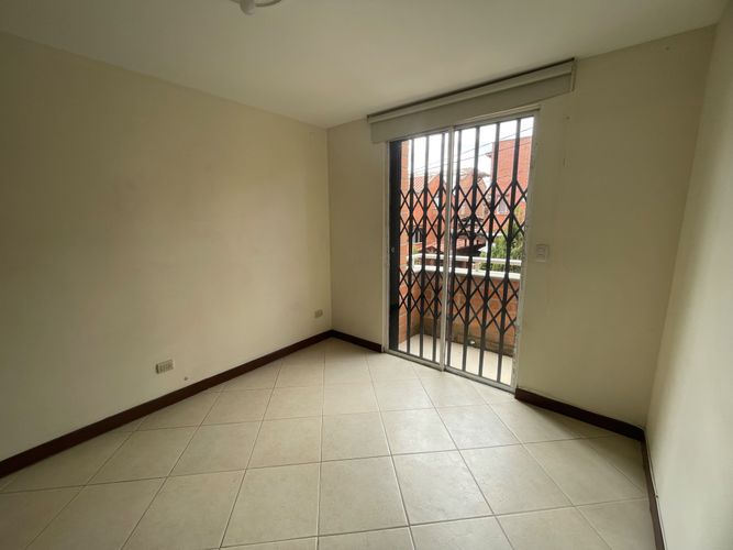 Casa de 4 alcobas en venta en La Industrial, Marinilla, 180 m² · foto 13 de 24