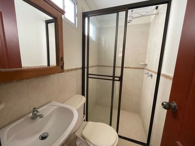 Casa de 4 alcobas en venta en La Industrial, Marinilla, 180 m² · foto 11 de 24