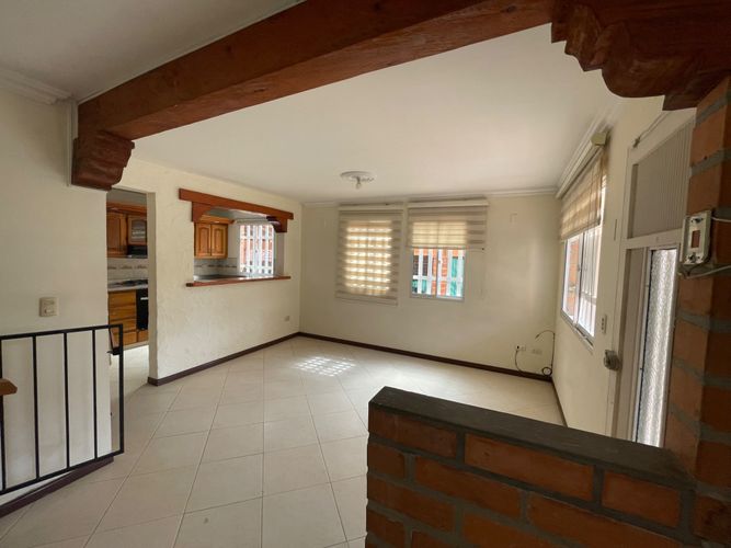 Casa de 4 alcobas en venta en La Industrial, Marinilla, 180 m² · foto 22 de 24