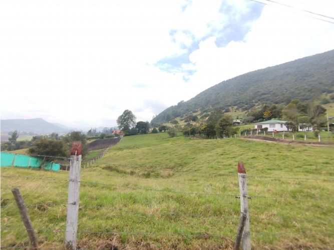 Lote en venta en La Toma, La Calera, 8730 m² · foto 3 de 17