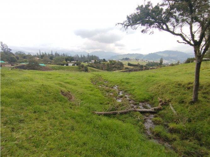 Lote en venta en La Toma, La Calera, 8730 m² · foto 13 de 17