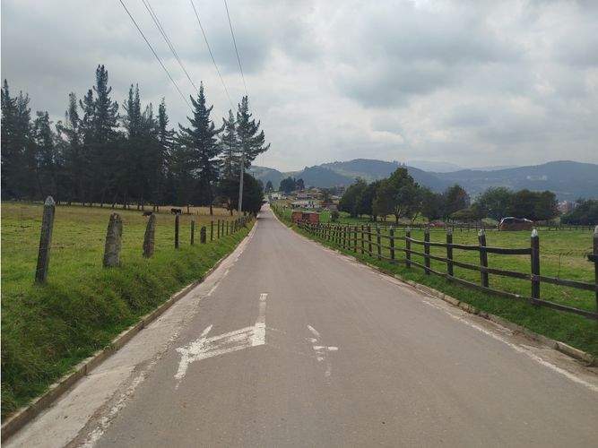 Lote en venta en La Toma, La Calera, 8730 m² · foto 16 de 17