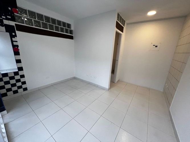 Local en arriendo en San Jose Sur, Pereira, 14 m² · foto 5 de 15