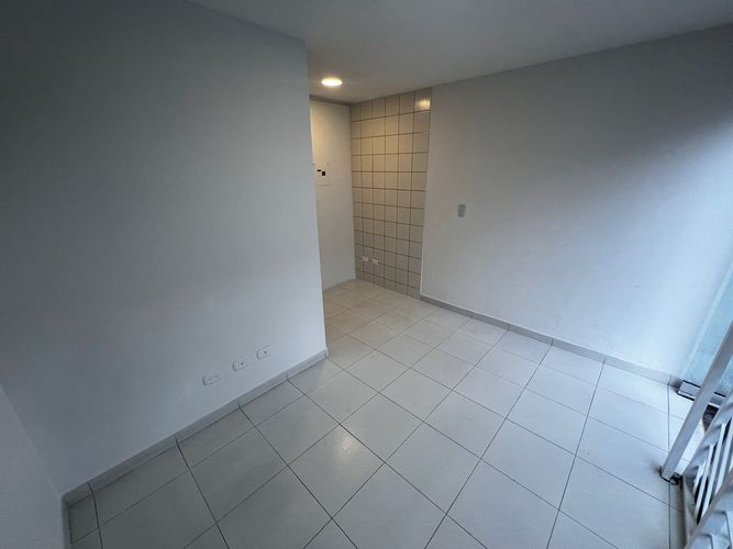 Local en arriendo en San Jose Sur, Pereira, 14 m² · foto 7 de 15