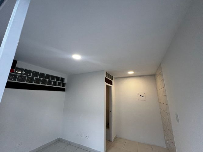 Local en arriendo en San Jose Sur, Pereira, 14 m² · foto 8 de 15