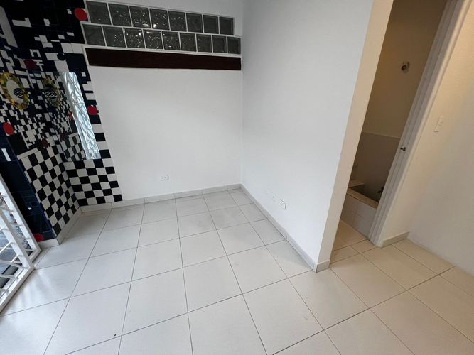 Local en arriendo en San Jose Sur, Pereira, 14 m² · foto 9 de 15