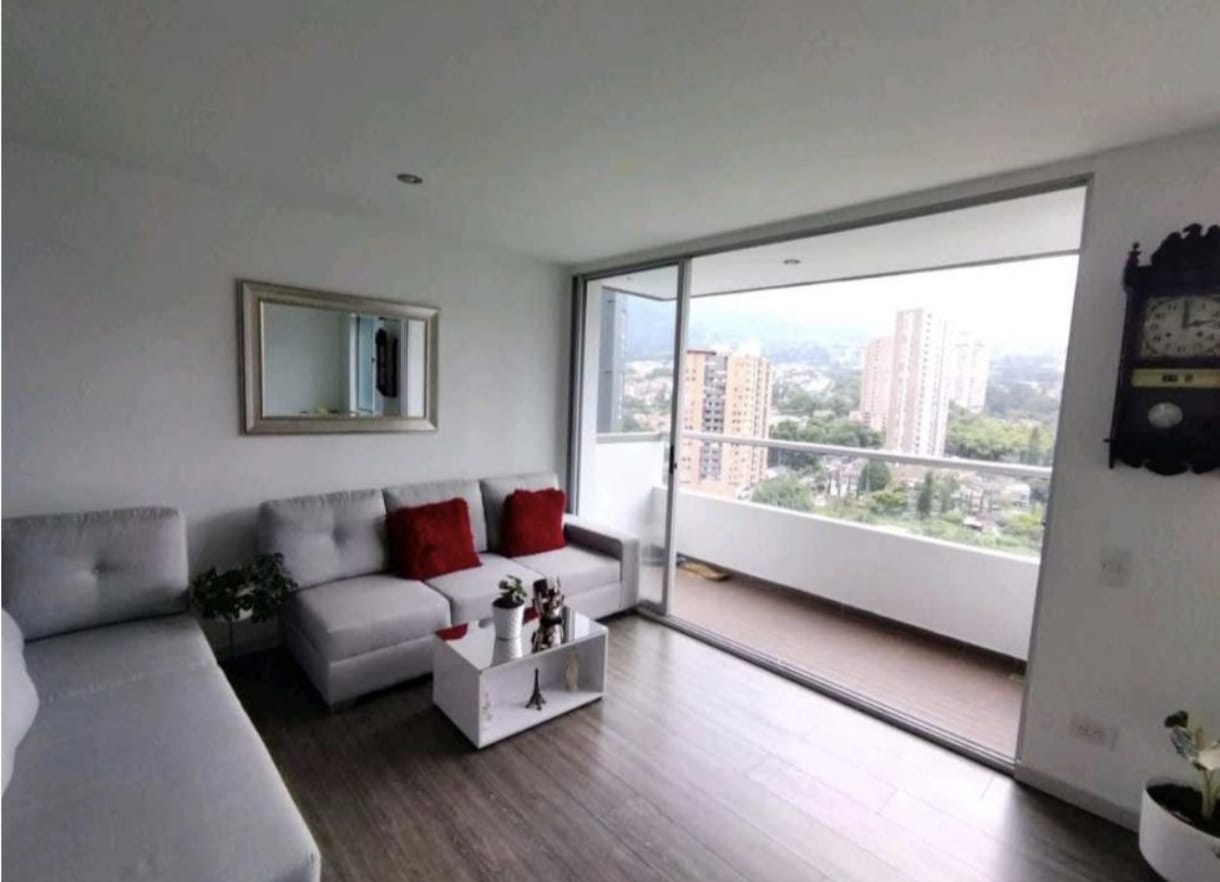 Apartamento en venta en Suramérica, Itagüí · foto 4 de 14