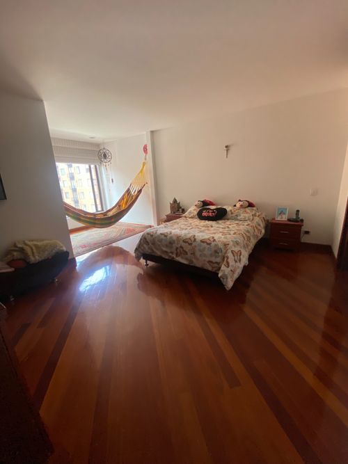 Apartamento de 3 alcobas en venta en La Carolina, Bogotá, 260 m² · foto 6 de 19