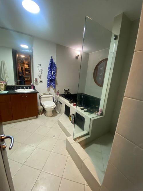 Apartamento de 3 alcobas en venta en La Carolina, Bogotá, 260 m² · foto 9 de 19