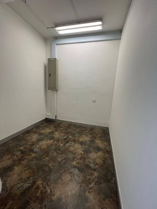 Local en arriendo en El Bosque, Cali, 450 m² · foto 9 de 15