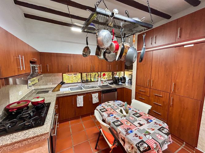 Casa de 5 alcobas en venta en Ciudad Jardin, Cali, 260 m² · foto 6 de 24