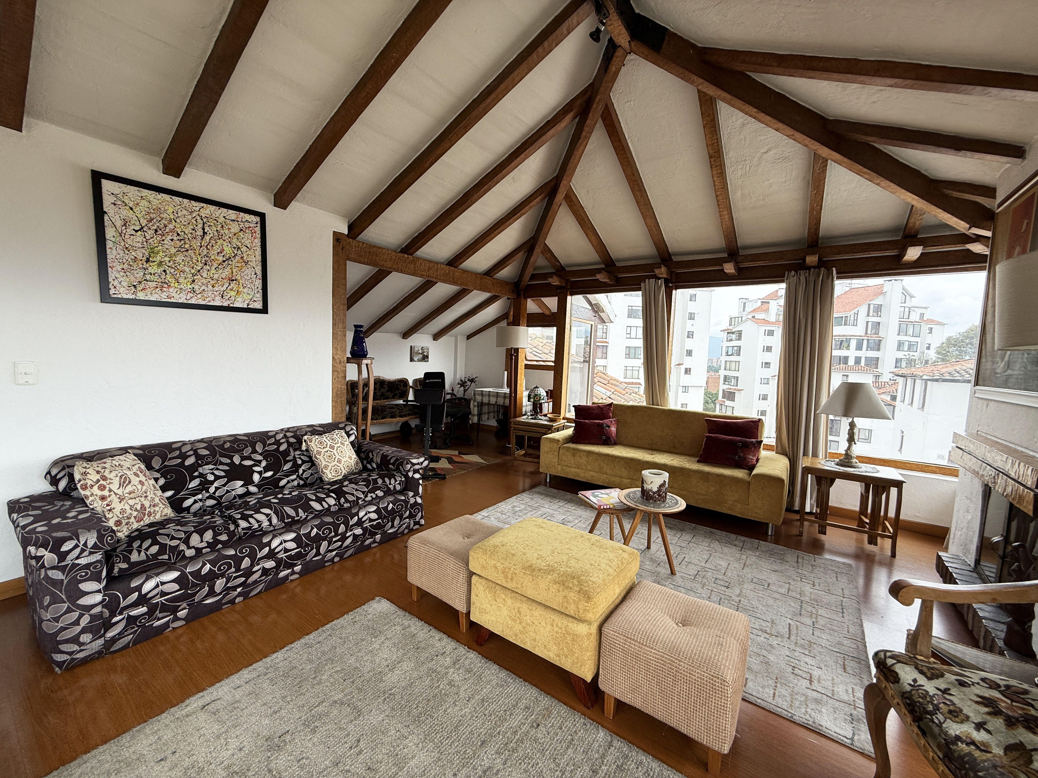 Apartamento en venta en Gratamira, Bogotá · foto 4 de 24