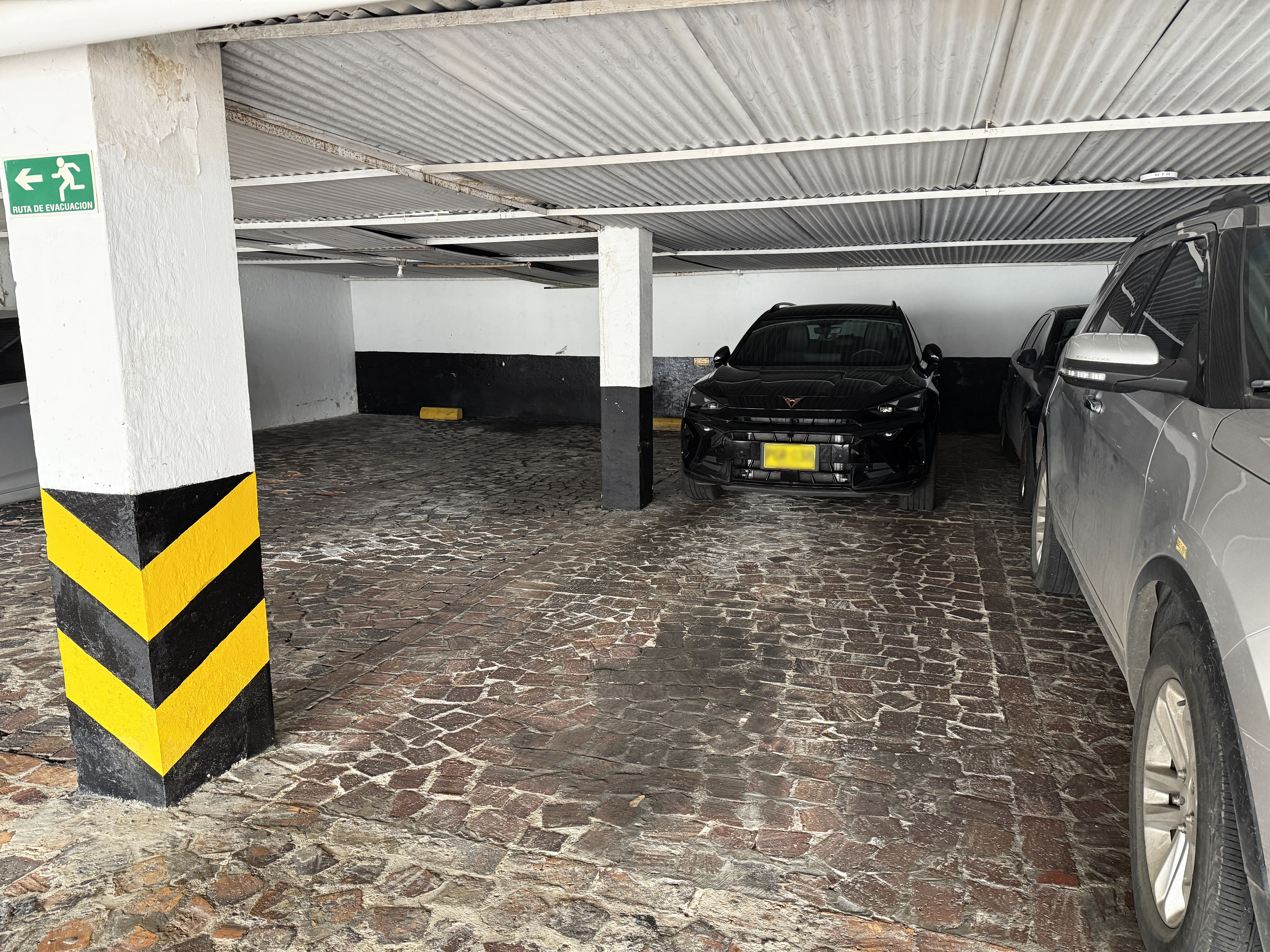 Apartamento en venta en Gratamira, Bogotá · foto 23 de 24