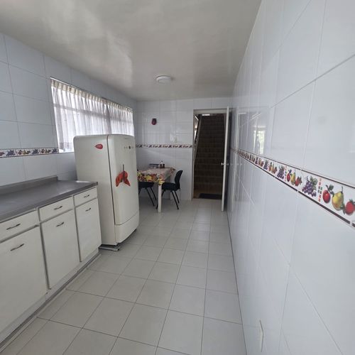 Casa de 4 alcobas en venta en Campin, Bogotá, 250 m² · foto 9 de 16