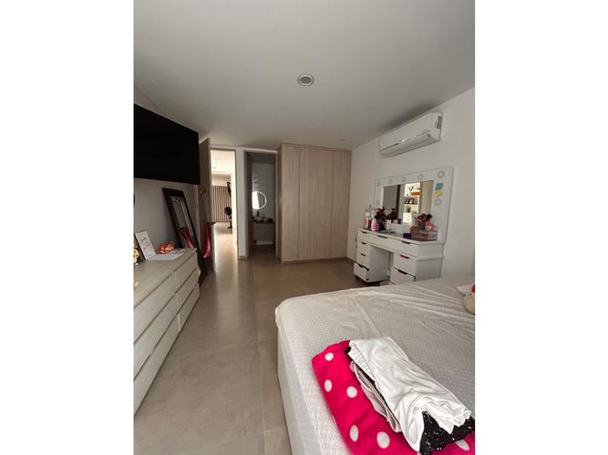 Casa en venta en Las Mercedes, Jamundí, 424 m² · foto 8 de 24