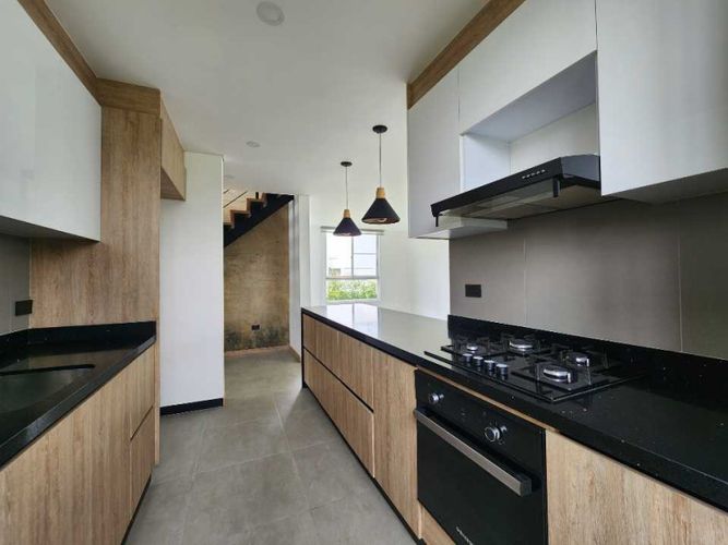 Casa de 4 alcobas en venta en Porerito, Jamundí, 165 m² · foto 3 de 24
