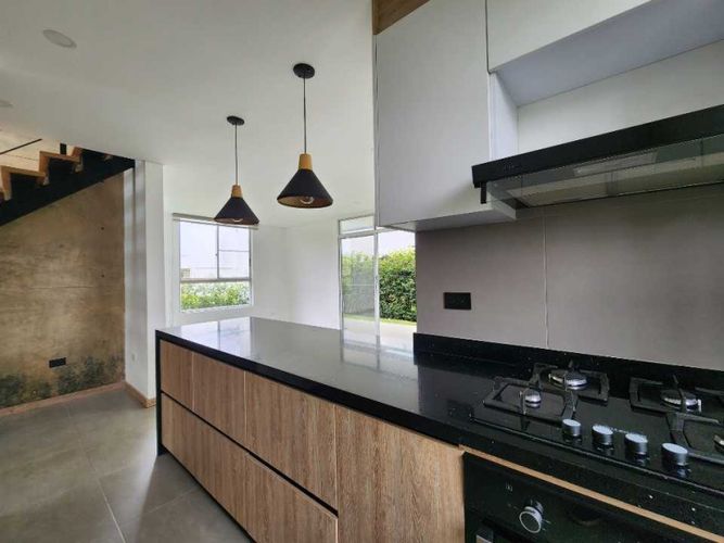 Casa de 4 alcobas en venta en Porerito, Jamundí, 165 m² · foto 4 de 24