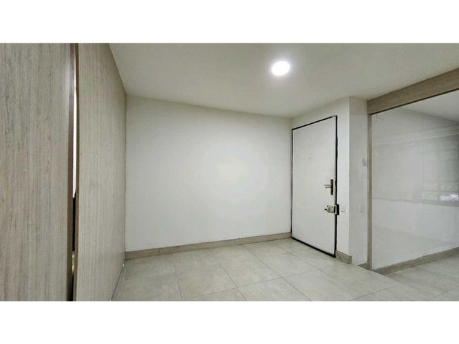 Casa de 4 alcobas en venta en Villagrande, Envigado, 298 m² · foto 3 de 24