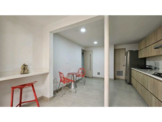 Casa de 4 alcobas en venta en Villagrande, Envigado, 298 m² · foto 5 de 24