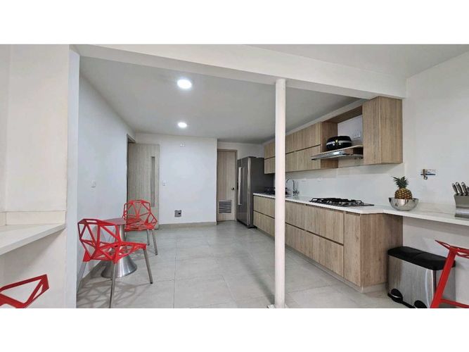 Casa de 4 alcobas en venta en Villagrande, Envigado, 298 m² · foto 6 de 24