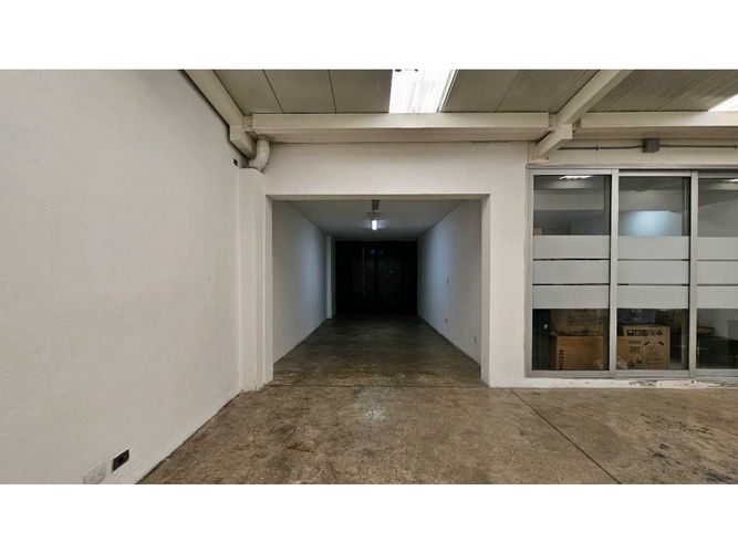 Casa de 4 alcobas en venta en Villagrande, Envigado, 298 m² · foto 9 de 24