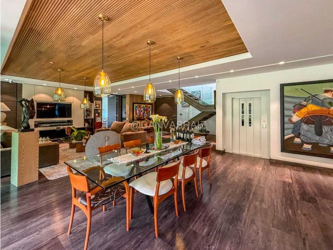 Casa de 4 alcobas en venta en Las Palmas, Envigado, 465 m² · foto 3 de 21