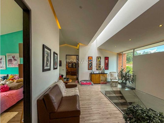 Casa de 4 alcobas en venta en Las Palmas, Envigado, 465 m² · foto 15 de 21