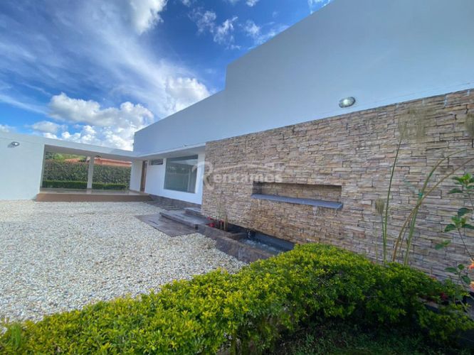 Casa de 4 alcobas en venta en Llano Grande, Medellín, 350 m² · foto 21 de 22