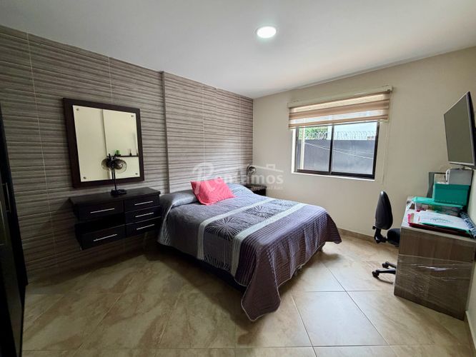Casa de 7 alcobas en venta en Loma Del Escobero, Envigado, 700 m² · foto 22 de 24