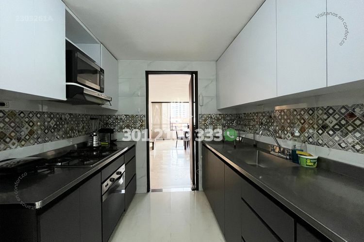 Apartamento de 3 alcobas en arriendo en Los Balsos, Medellín, 135 m² · foto 5 de 22
