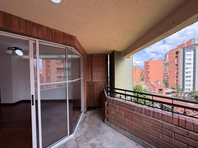 Apartamento de 4 alcobas en arriendo en Las Acacias, Medellín, 170 m² · foto 2 de 24