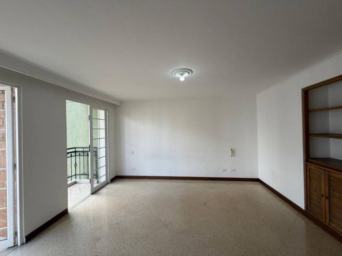 Apartamento de 4 alcobas en arriendo en Las Acacias, Medellín, 170 m² · foto 17 de 24