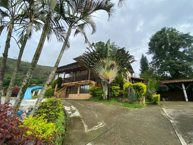 Casa de 3 alcobas en venta en Campo Alegre, Cali, 640 m² · foto 7 de 24