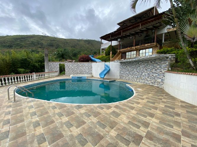 Casa de 3 alcobas en venta en Campo Alegre, Cali, 640 m² · foto 8 de 24