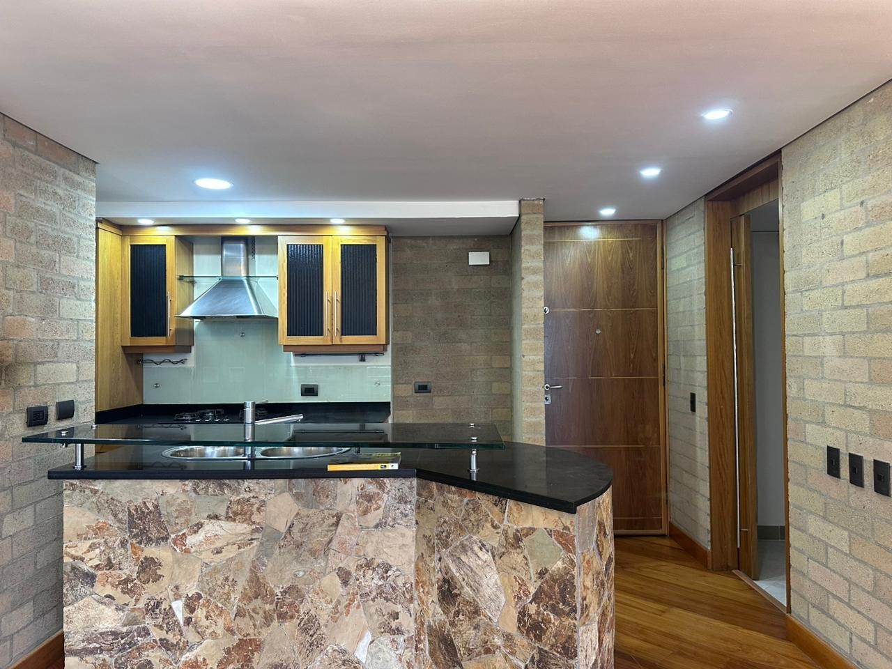 Apartamento en arriendo en El Poblado, Medellín · foto 11 de 18