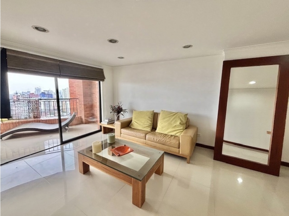 Apartamento en Venta en Granada, Cali