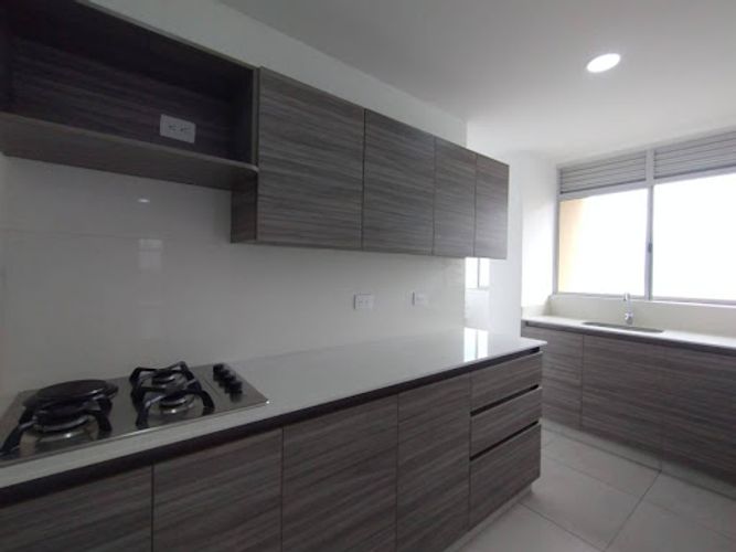 Apartamento de 3 alcobas en arriendo en Vereda Maria Auxiliadora, Sabaneta, 85 m² · foto 2 de 15