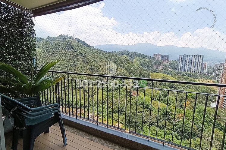 Apartamento de 2 alcobas en venta en San Jose, Sabaneta, 64 m² · foto 4 de 24