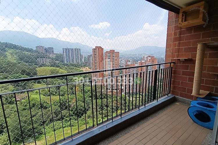 Apartamento de 2 alcobas en venta en San Jose, Sabaneta, 64 m² · foto 5 de 24