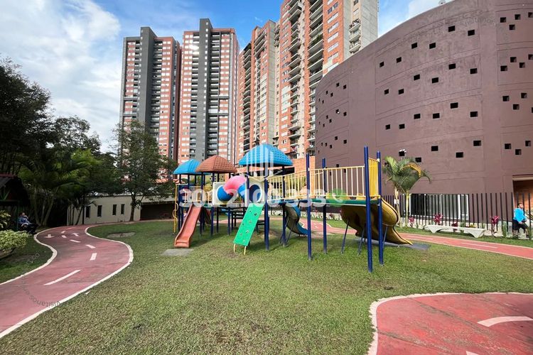 Apartamento de 2 alcobas en venta en San Jose, Sabaneta, 64 m² · foto 20 de 24