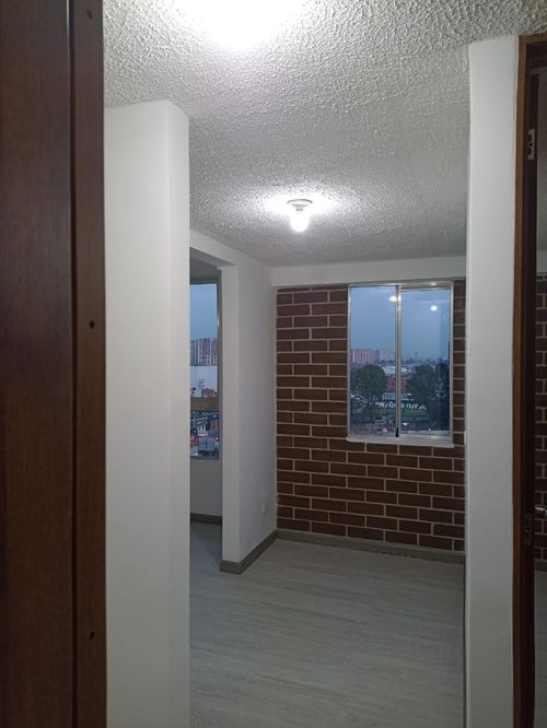 Apartamento de 2 alcobas en venta en Fontibon, Bogotá, 42 m² · foto 2 de 17