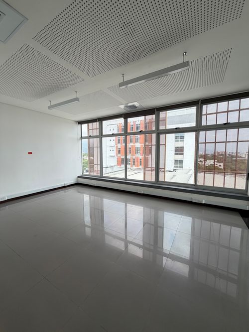 Oficina en venta en Unicentro Cali, Cali, 260 m² · foto 17 de 17