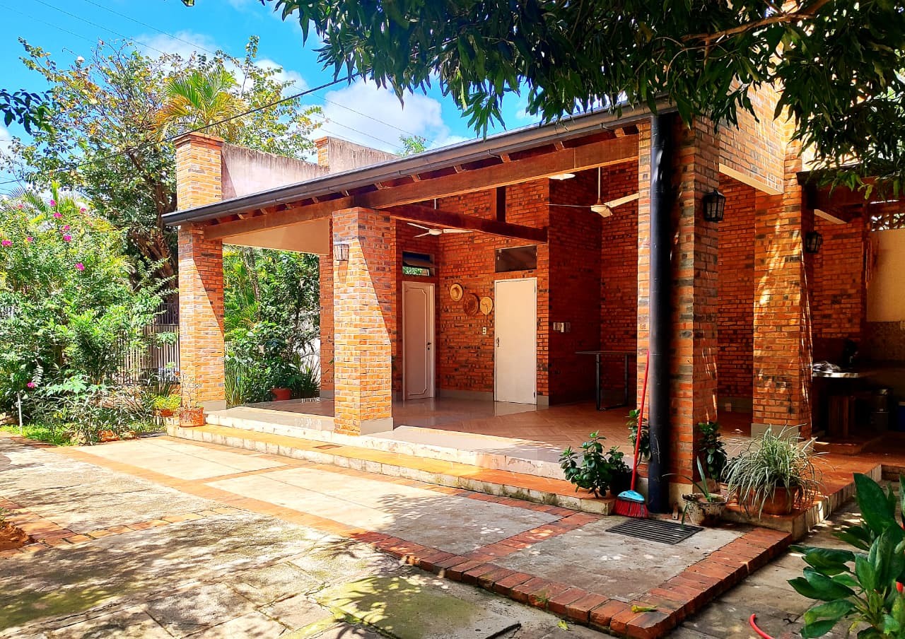 Vendo casa en Luque, Barrio Molino, a 15 min del Eje corporativo — foto 2