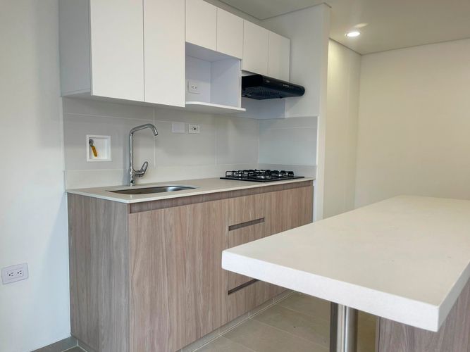 Apartamento de 3 alcobas en arriendo en San Jose, Sabaneta, 70 m² · foto 4 de 18