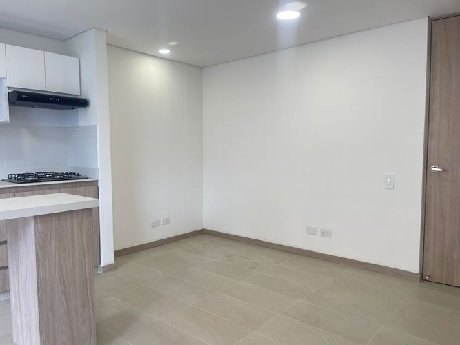 Apartamento de 3 alcobas en arriendo en San Jose, Sabaneta, 70 m² · foto 5 de 18