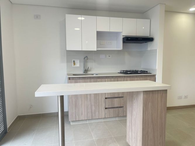 Apartamento de 3 alcobas en arriendo en San Jose, Sabaneta, 70 m² · foto 3 de 18