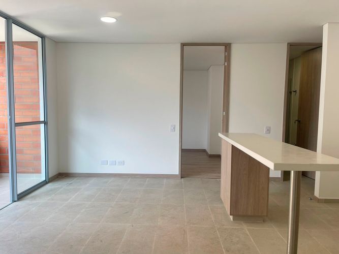 Apartamento de 2 alcobas en arriendo en San Jose, Sabaneta, 60 m² · foto 2 de 18
