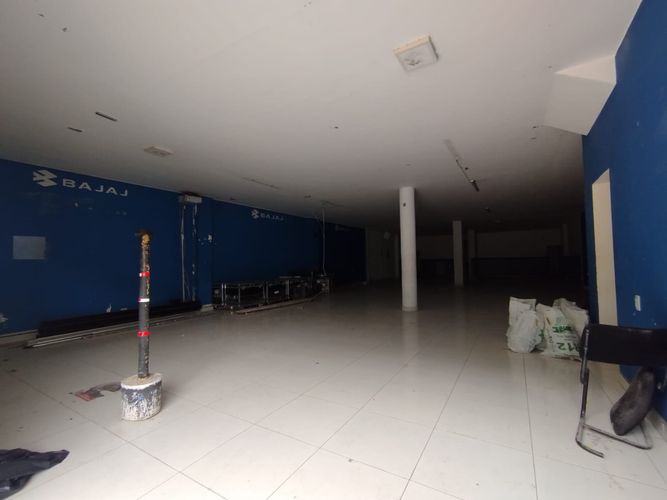 Local en arriendo en El Gran Limonar, Cali, 250 m² · foto 2 de 9