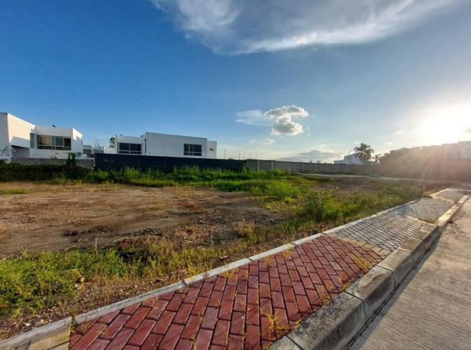 Lote en venta en Sevilla, Montería, 390 m² · foto 2 de 9