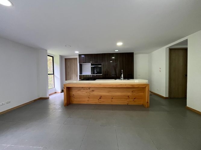 Casa de 3 alcobas en venta en Loma Del Chocho, Envigado, 540 m² · foto 5 de 19